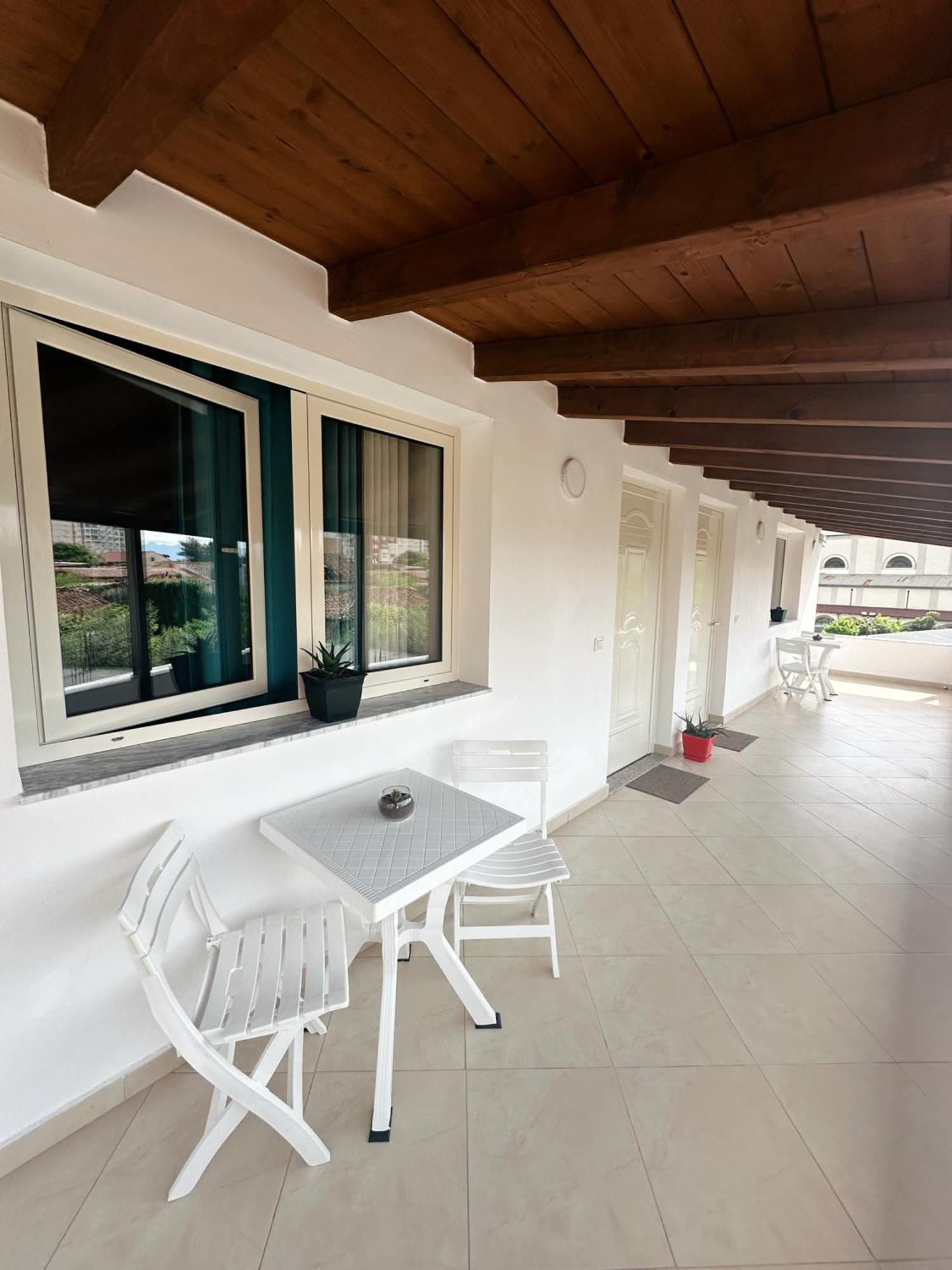 Js House Shkoder 1アパートメント エクステリア 写真