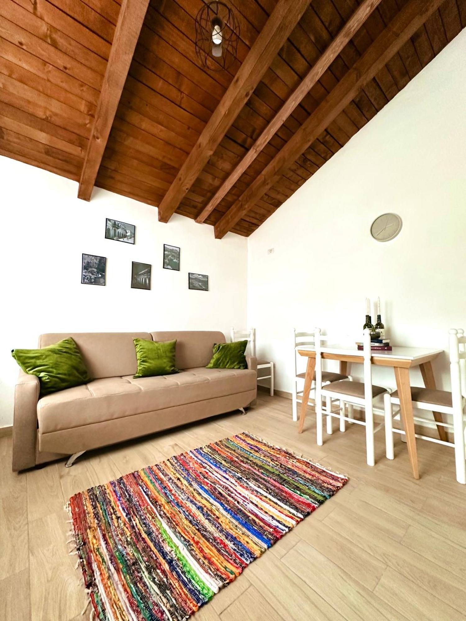 Js House Shkoder 1アパートメント エクステリア 写真